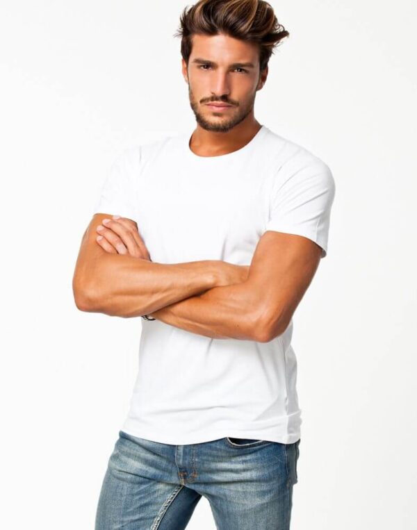 Fitted Design Graceful White Round Neck Plain T Shirt